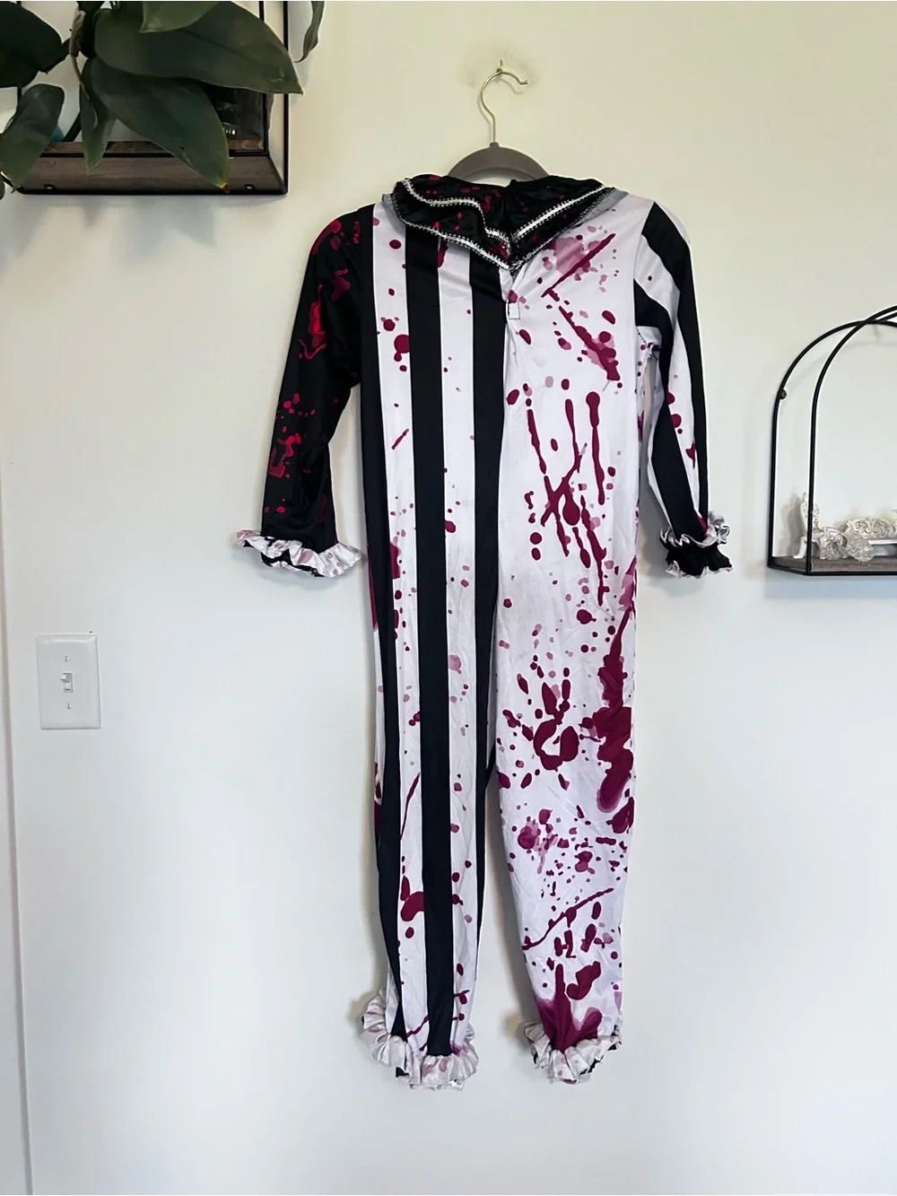 NWOT Spooktacular Creations Horror Clown Kids Halloween Costume Size Small 5-7Y